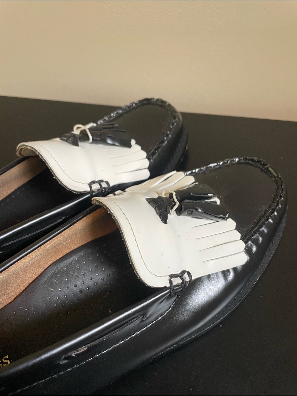 G.H. Bass Weejuns Women's Leather Black/White Esther Kiltie Loafers Size 9.5 - Picture 5 of 9